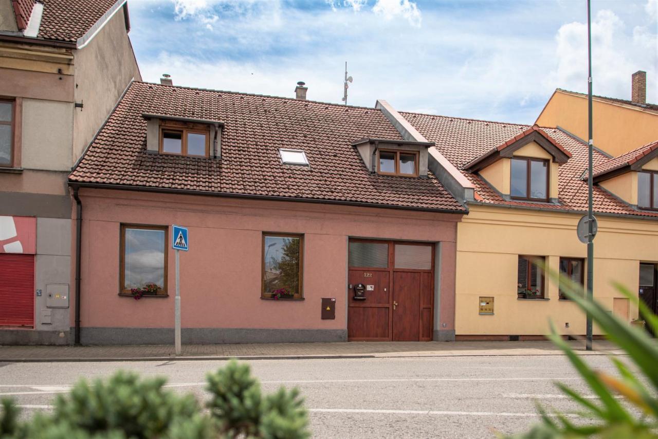 Podkrovni Apartman S Vyhledem Na Namesti Lomnice nad Lužnicí Exterior foto